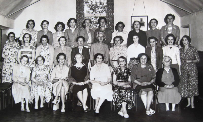 The members of Wickhamford WI in July 1957