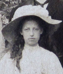 Florence Pethard (1891-1967?)